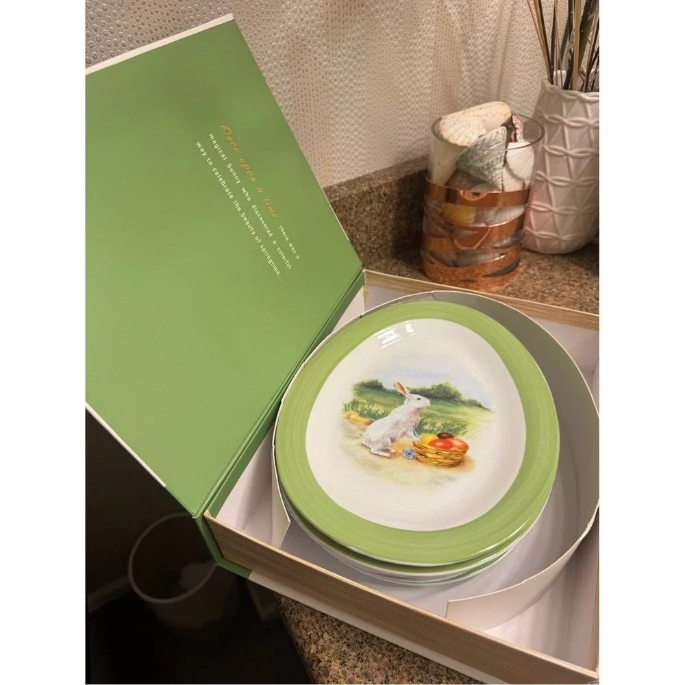 Williams Sonoma White & Green Vintage Bunny Plate Set - Spring Bunny Artwork set